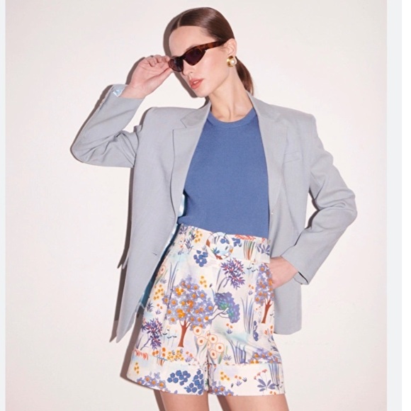 Tara Jarmon NWT Belted Shelby 100% Cotton Blue Floral Printed High Waist Shorts - Picture 2 of 16